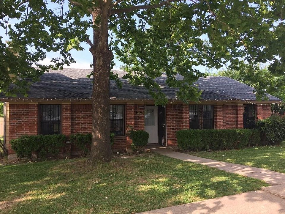 1st image of 1224 Oak Park Dr