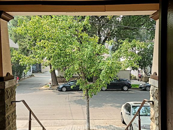 3rd image of 815 17th St #3