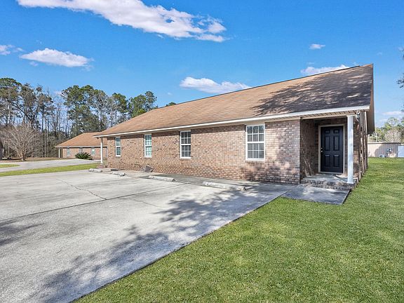 5th image of 22 Webb Ct NE