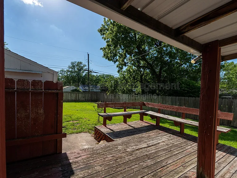 547 N Custer St — Photo 38