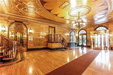 Sold by Avenue Sotheby's International Realty