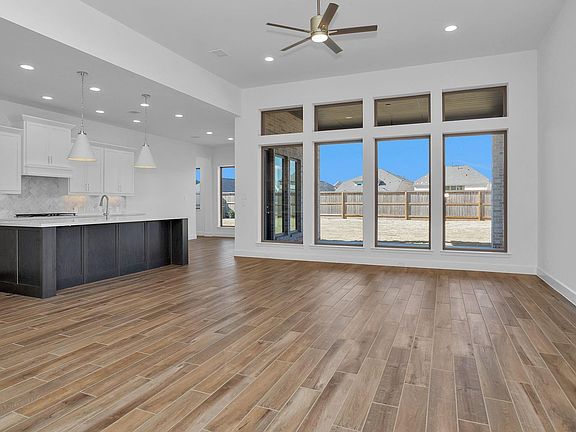 6th image of this home