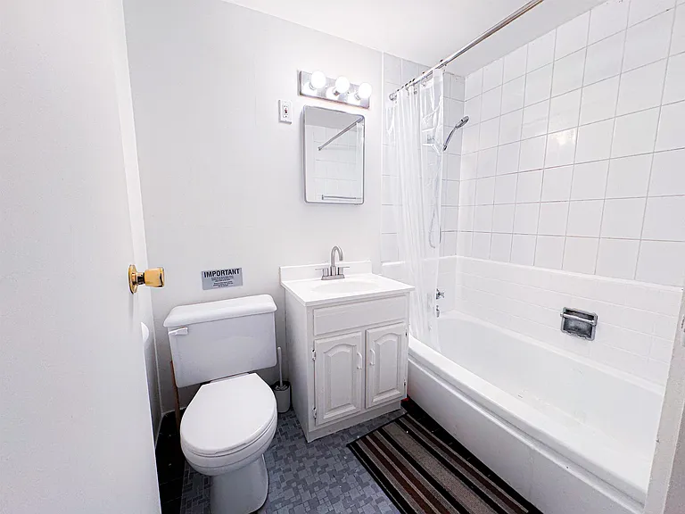 1925 Nelson St #102 — Photo 12