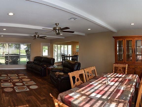 5th image of 20 Surrey Cir