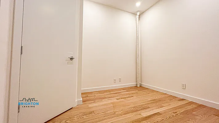 Rented by Brighton Management | media 5