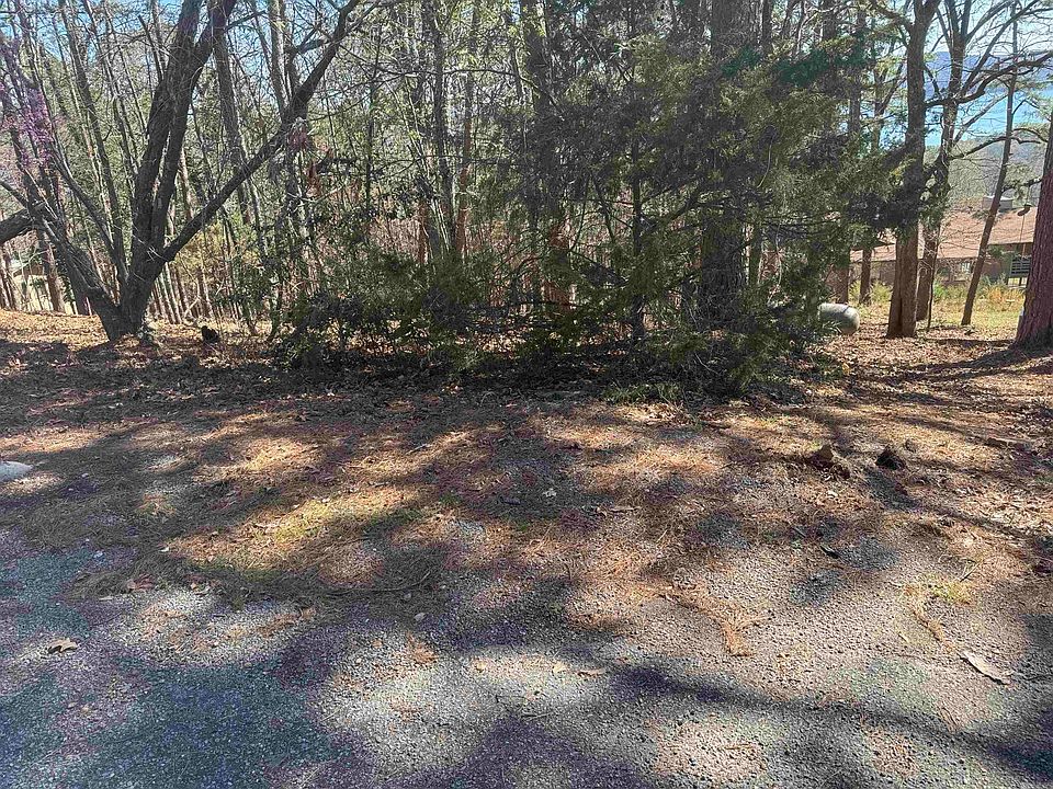 1st image of 50 Lakeview Dr