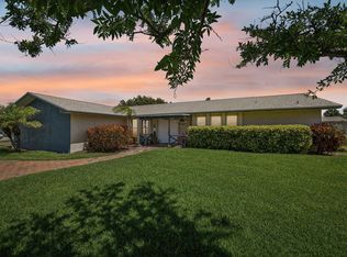 220 Dogwood Ave, Melbourne Beach, FL 32951