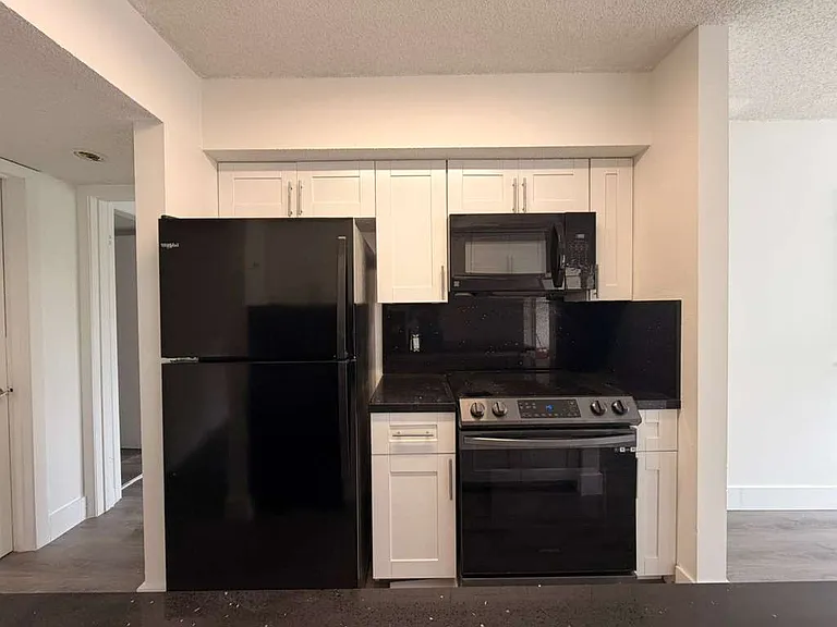 5760 Rock Island Rd #330 — Photo 9