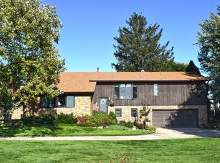 101 Mattek Ave, Dekalb, IL 60115