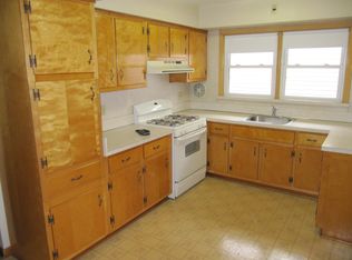 79 Heald St, Carteret, NJ 07008