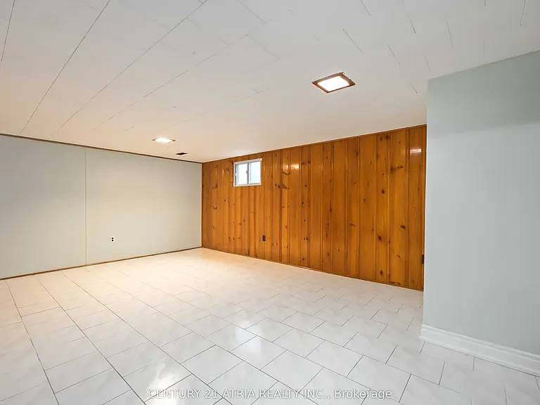 60 Council Cres — Photo 14