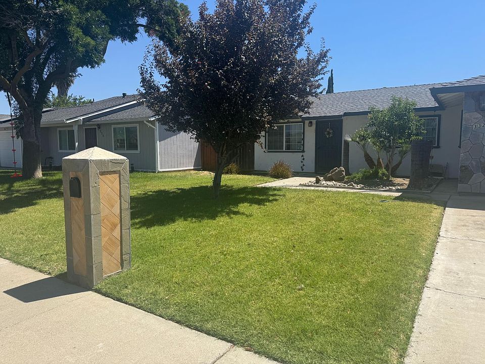 2nd image of 332 N 2nd St