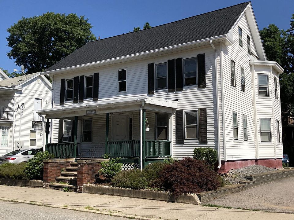Front view of property. Corner of Dean Street and Bank Stre