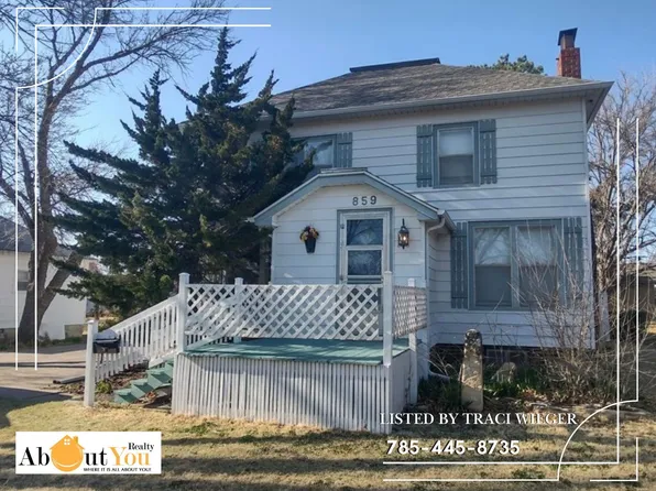 859 E 2nd St, Russell, KS 67665