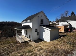 20 Wood St, Nemacolin, PA 15351