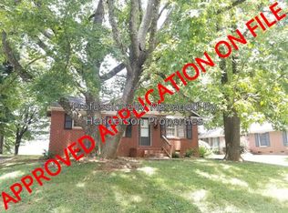 2925 Amity Garden Ct, Charlotte, NC 28205