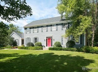 135 N Rainbow Rd, North Barrington, IL 60010