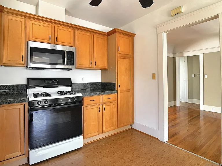4193 4th Ave — Photo 13