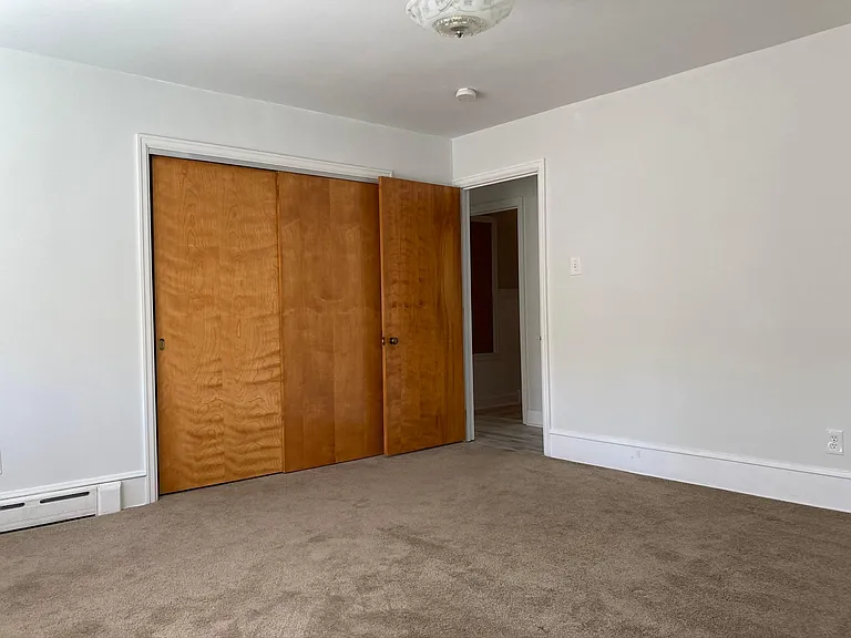 560 Seip Ave — Photo 15