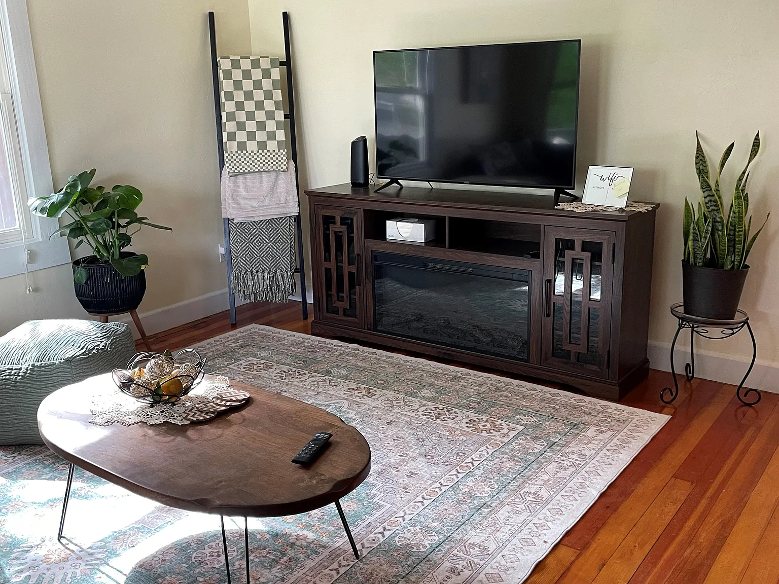 3 bed, 1396 sqft, $3,000 — Photo 3