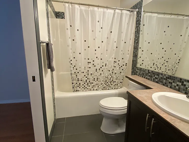 112 14th Ave SE #223 — Photo 20