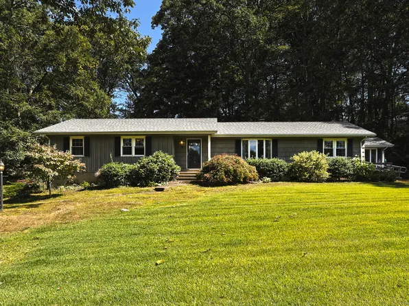 965 Red Fox Road, Orange, CT 06477