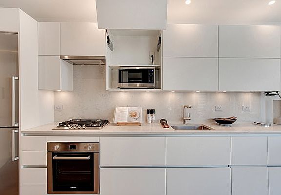 3rd image of 222 E 44th St APT 22D