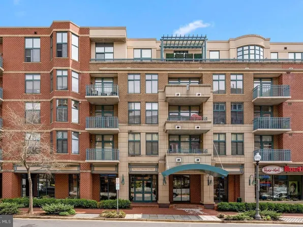 502 W Broad St APT 413, Falls Church, VA 22046