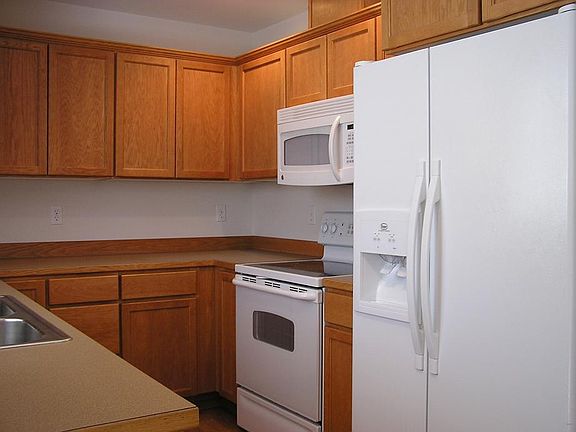 4th image of 2384 Spring Wheat Rd