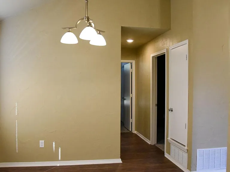 112 Misty View Ln — Photo 11