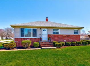 7155 Maplewood Rd, Parma, OH 44130