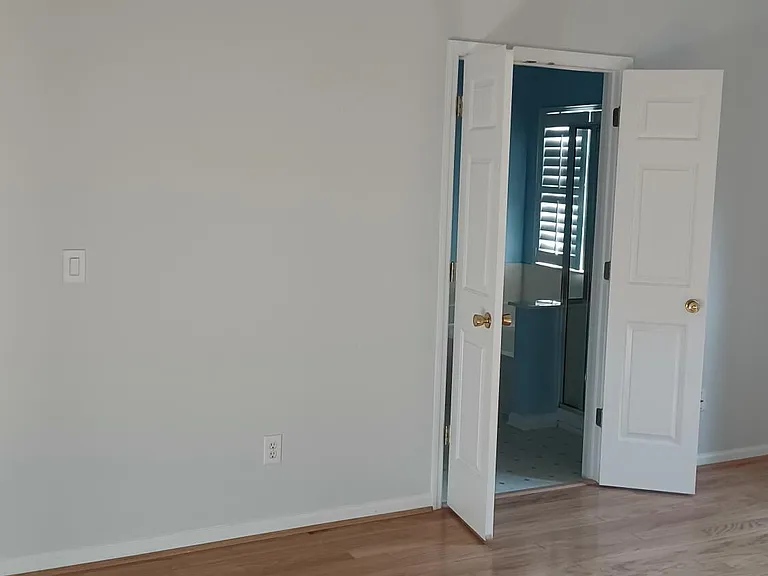 5407 Crosland Ct E — Photo 15
