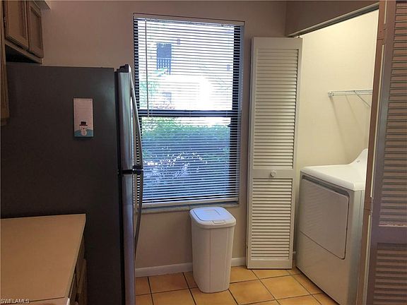 5th image of 1833 Courtyard WAY #106