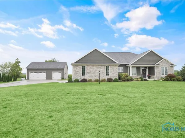 8410 Schadel Rd, Waterville, OH 43566