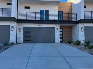 882 E Desert Cactus Dr, Washington, UT 84780
