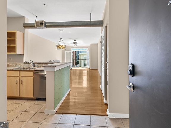 3rd image of 800 Peachtree St NE APT 1507