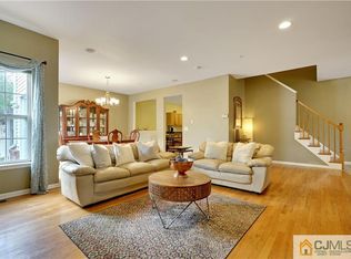 285 Pinelli Dr #285, Piscataway, NJ 08854