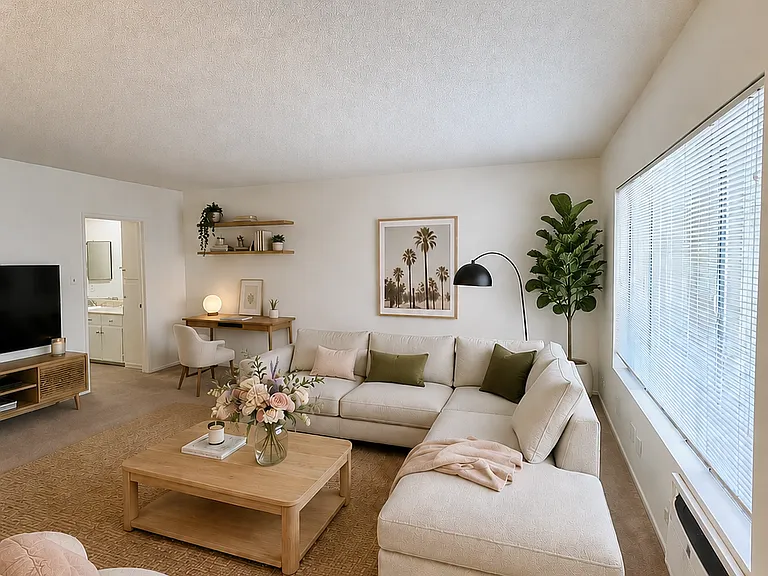 1319 Wellesley Ave #202 — Photo 4