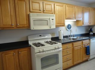 22 Crescent St NE APT 3, Grand Rapids, MI 49503