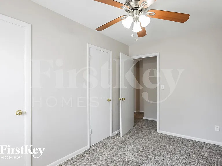 7712 Arlington Ave — Photo 12