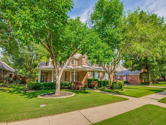 3rd image of 4702 Morningstar Dr