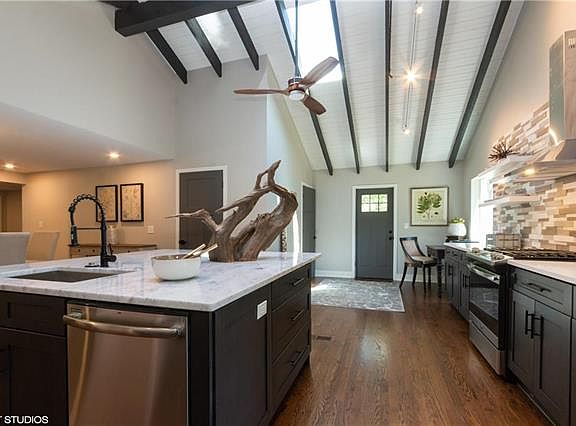 2nd image of 4505 W 63rd St