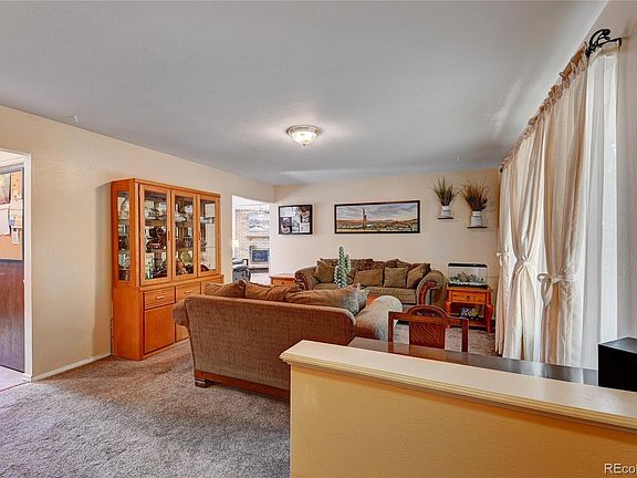 3rd image of 8464 W 66th Cir
