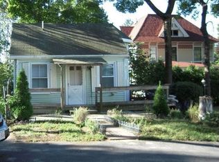 11 Maple Pl, Foxboro, MA 02035