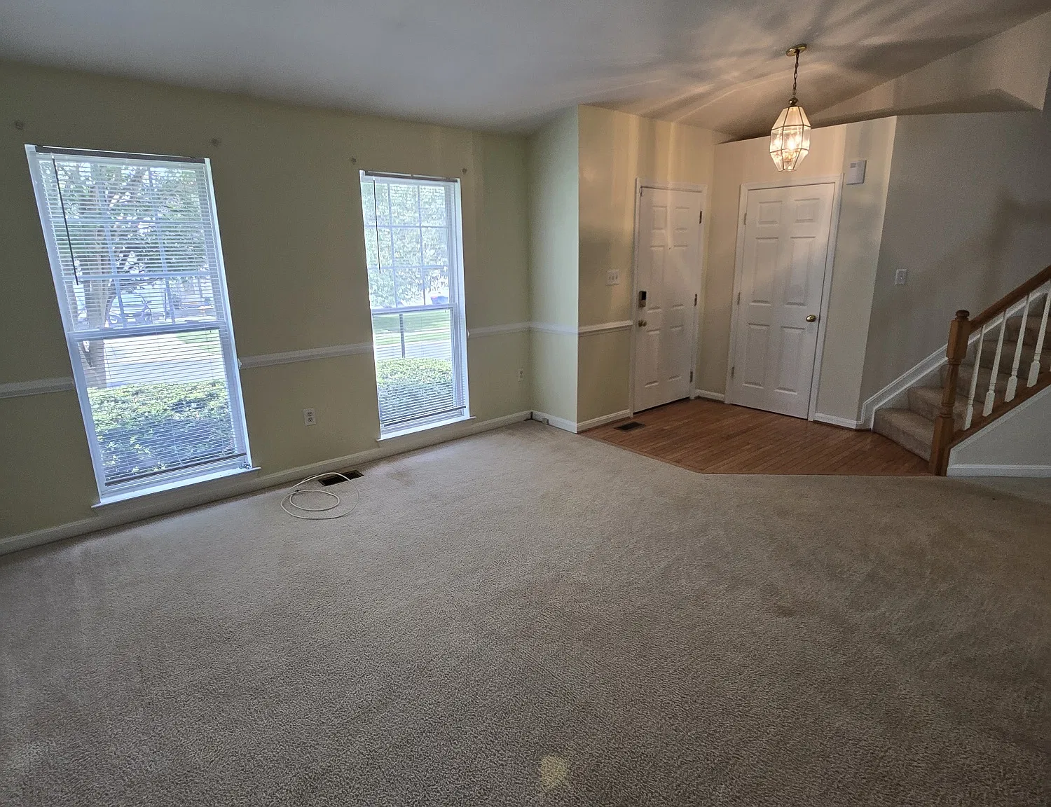 3 bed, 2.5 bath, 1948 sqft, $2,845 — Photo 3