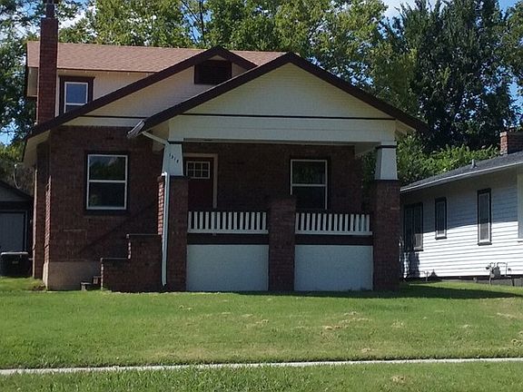 2nd image of 1318 S National Ave