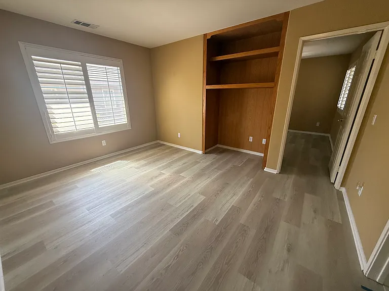 9963 Fieldthorn St — Photo 49