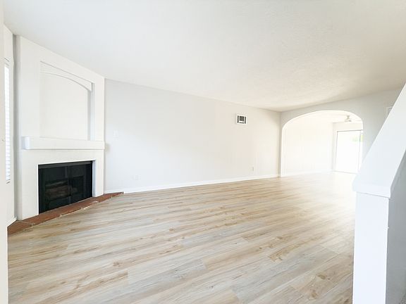 5th image of 4243 Tiberon Dr