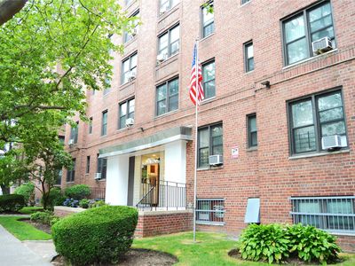 84-31 Van Wyck Expressway #5F, Jamaica, NY, 11435