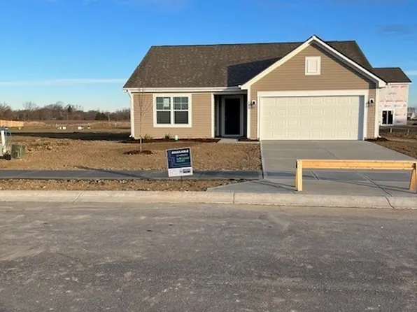 281 Waters Edge Rd, Pendleton, IN 46064